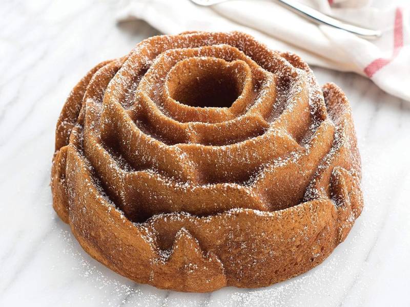 Nordic Ware Rose Bundt Pan von Nordic Ware