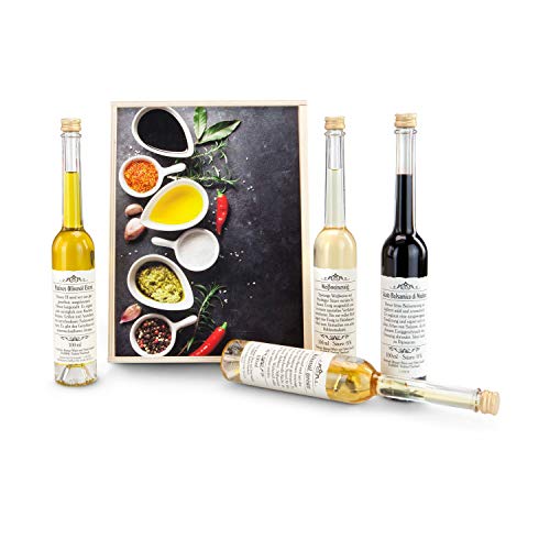 Römer Präsente Geschenkset 4er Küchenset: 5-teilig; Variation aus hochwertigen Essigen und Ölen: je 100 ml Aceto Balsamico, Weißweinessig, Natives Olivenöl Extra & Walnussöl + Holzkiste von Römer Präsente