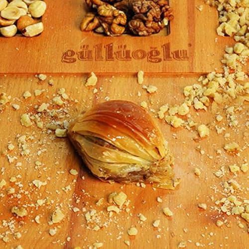 Gulluoglu Muschelform türkische Baklava, frisch produziert und langlebig, traditionelle türkische Baklava (Nussbaum, 10 Stück (0,5 kg)) von SINCE 1871 GÜLLÜOGLU