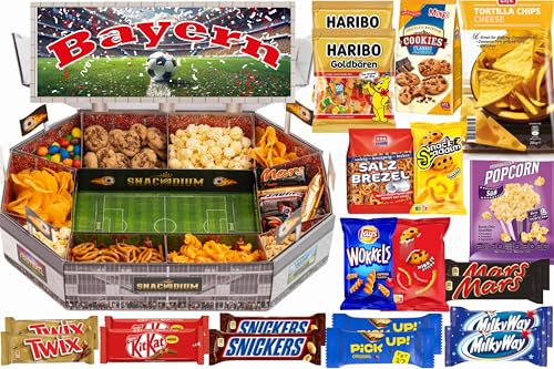 FUSSBALL - SNACKADIUM Fußball Snackstadion XXL inklusive SNACK-BOX. DEIN VEREIN - DEINE FARBEN - DEINE LEIDENSCHAFT- Einzigartiges Geschenk für Fußballfans, Stadionfeeling Zuhause (Bayern) von SNACKADIUM