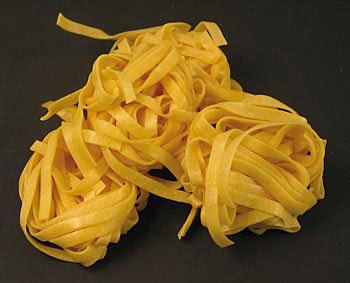 Sassella Frische Fettuccine all Uovo, Bandnudel, 6mm, von Sassella, 500g von Sassella