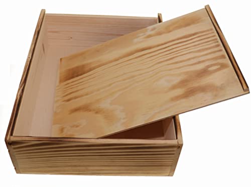 Schwarzwald Metzgerei - Weinkiste mit Schiebedeckel - Geschenkbox - Holzkiste aus Holz mit individuell beflammter Oberfläche für 3 Flaschen - 360 x 272 x 100 mm (Ohne Holzwolle) von Schwarzwald Metzgerei Schaufler