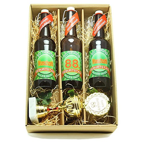 Bier Geschenk zum 88.Geburtstag Geburtstagsgeschenk achtundachtzigster Geburtstag Präsentkarton mit Bier und Pokal zum 88. Geburtstag von SünGross