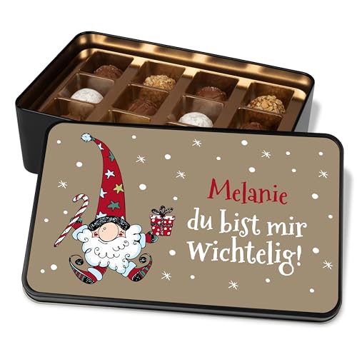 Pralinendose personalisiert „Du bist mir Wichtelig“ Wichtel mit Geschenk und Zuckerstange - 12 Confiserie-Pralinen in Geschenkdose – Geschenk Weihnachten Schokolade Geschenkidee Wichteln von True Statements