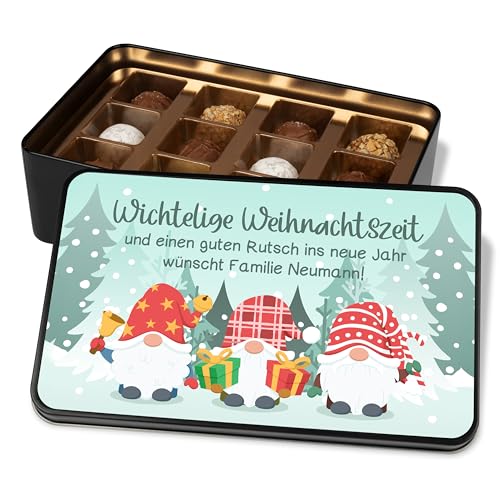 Pralinendose personalisiert „Wichtelige Weihnachtszeit“ 3 Wichtel-Motiv - 12 Confiserie-Pralinen in Geschenkdose – Geschenk Weihnachten Schokolade Geschenkidee Wichteln von True Statements