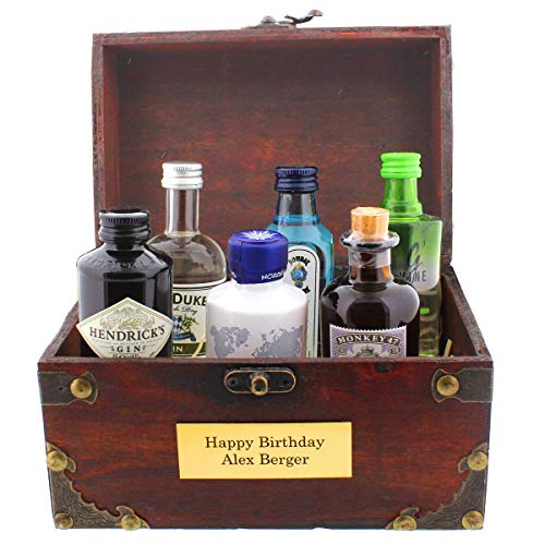 Die kultige Geschenkidee - 6 Flaschen Gin in witziger Piraten-Schatzkiste und mit Ihrer persönlichen Gravur als Party-Geschenk von Historia