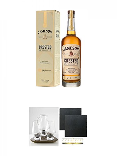 Jameson Crested Ten Irish Whiskey 0,7 Liter + The Glencairn Whisky Glass Stölzle 2 Whiskygläser + edlem Tablett aus Holz + Wasserkrug + Schiefer Glasuntersetzer eckig ca. 9,5 cm Ø 2 Stück von Diverse