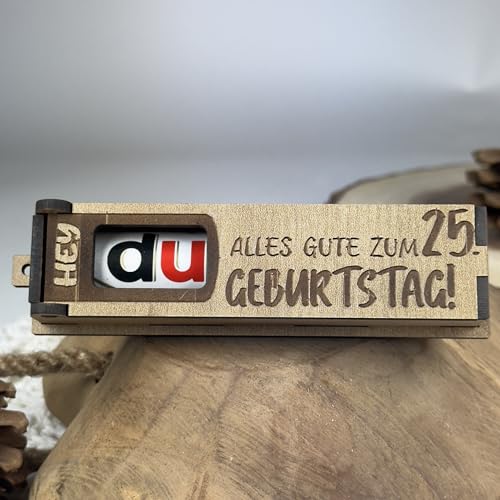 Urhome Geschenkbox Alles Gute zum 25. Geburtstag mit Duplo Schokoriegel - Überraschung Holzbox mit Spruch Gravur inkl. Schokolade Geschenk Riegel - Geburtstagsgeschenk für Erwachsene Mann Frau von Urhome