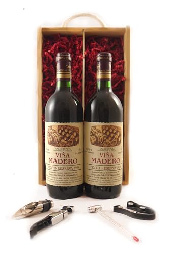 Vina Madero Tinta in einer Geschenkbox, da zu 4 Weinaccessoires, 2 x 75cl von Vina Madero Tinta