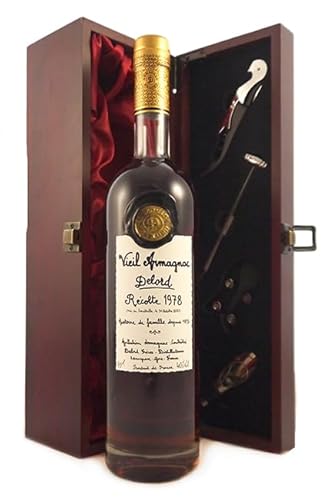 Delord Freres Bas Vintage Armagnac 1978 (70cl) in einer mit Seide ausgestatetten Geschenkbox, da zu 4 Weinaccessoires, 1 x 700ml von Vintagewinegifts