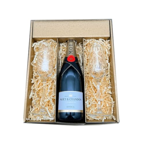 Coffret Or : Moët & Chandon – Champagne – Impérial Brut et 2 Flûtes « carr頻 – (1x75cl) von Wine And More