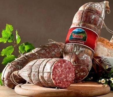 Ca. 700gr Original italienische Spezialität Sopressa di Sauris Wolf - leicht geräucherte Salami aus dem Friaul von Wolf Sauris