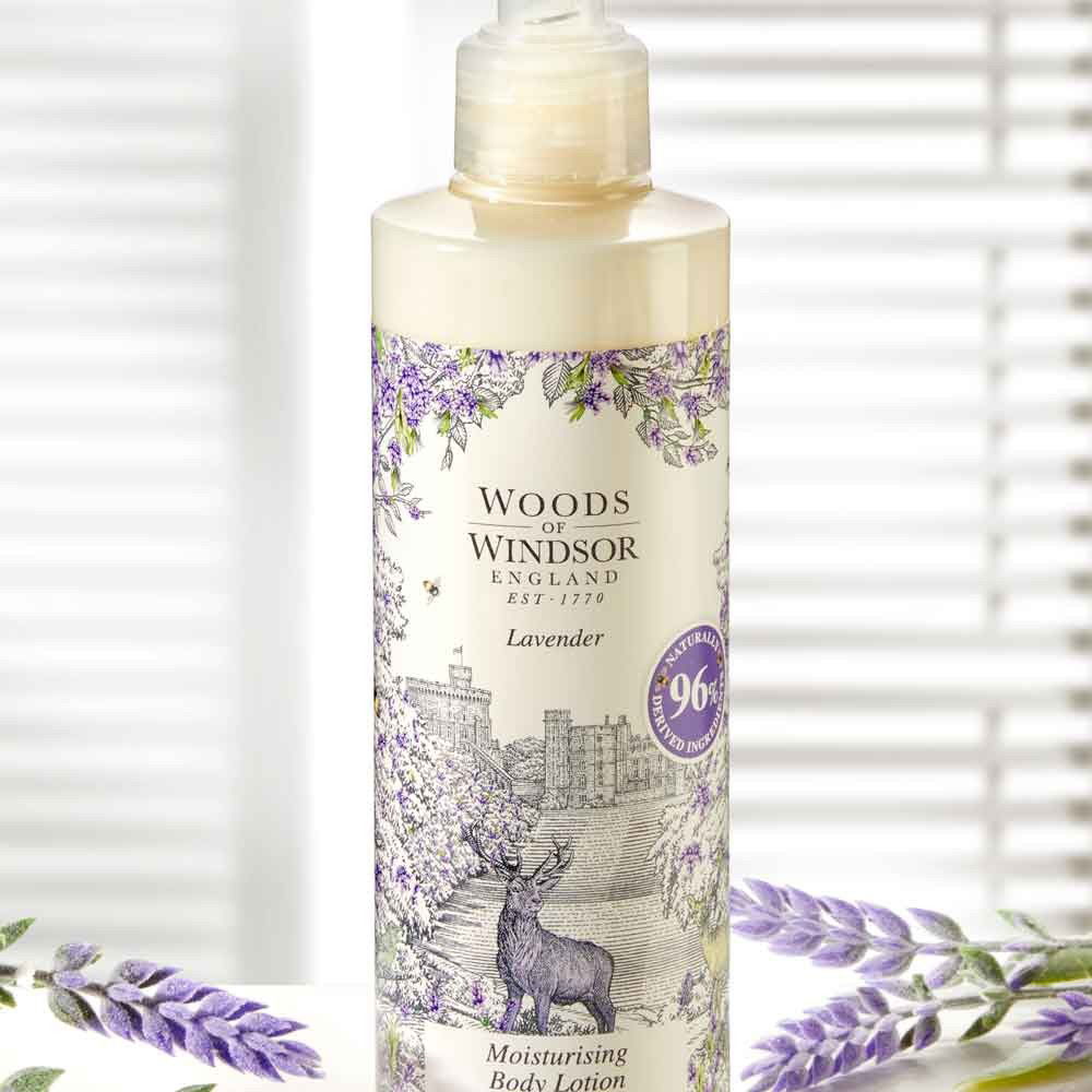 Woods of Windsor Körperlotion Lavendel von Yardley