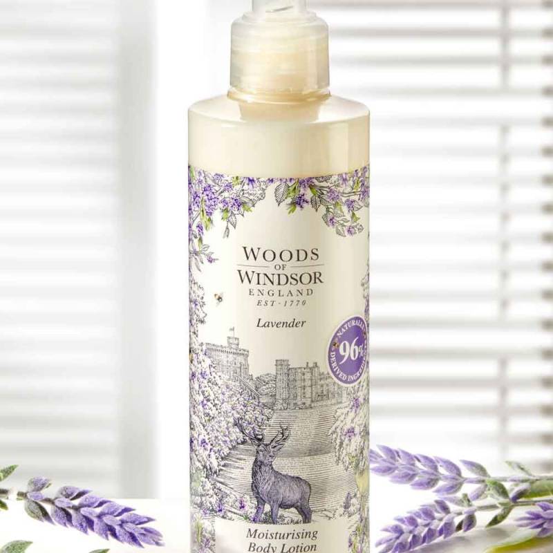 Woods of Windsor Körperlotion Lavendel von Yardley