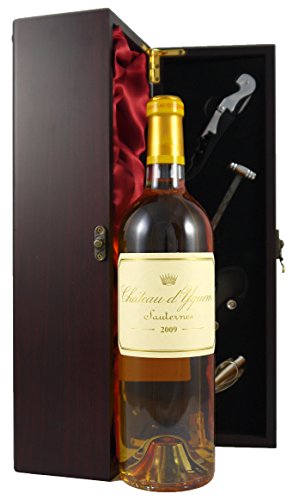 Chateau d' Yquem 2009 1er Cru Sauternes (In neck perfect Provenance) in einer mit Seide ausgestatetten Geschenkbox, da zu 4 Wein Accessoires, 1 x 750ml von Yquem