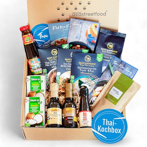 asiastreetfood Thai Curry Kochbox – Asia-Box mit Zutaten in Bio-Qualität & Rezeptkarten für 3 thailändische Gerichte – Für Pad Krapao, Rotes Curry & Tom Ka Gung – Asia-Geschenkset für Kochliebhaber von asiastreetfood