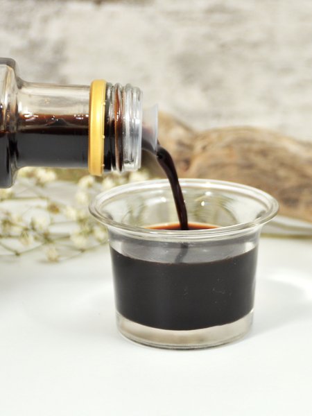 Bio Aceto Balsamico mit schwarzen Johannisbeeren von direct&friendly