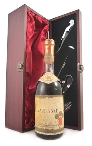 Tokaji Aszu 5 Pottonos 1959 Monimpex (50cl) (Dessert wine) in einer mit Seide ausgestatetten Geschenkbox, da zu 4 Weinaccessoires, 1 x 500ml von vintagewinegift