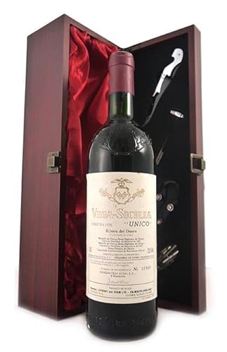 Vega Sicilia Unico Gran Reserva 1976 Ribera del Duero (Red wine) in einer mit Seide ausgestatetten Geschenkbox, da zu 4 Weinaccessoires, 1 x 750ml von vintagewinegift