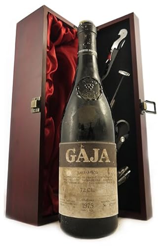 Barbaresco DOCG 1975 Gaja (Red wine) in einer mit Seide ausgestatetten Geschenkbox, da zu 4 Weinaccessoires, 1 x 750ml von vintagewinegifts