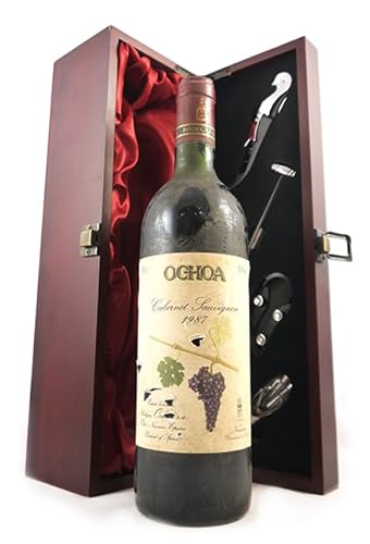 Cabernet Sauvignon 1987 Oghoa (Red wine) in einer mit Seide ausgestatetten Geschenkbox, da zu 4 Weinaccessoires, 1 x 750ml von vintagewinegifts