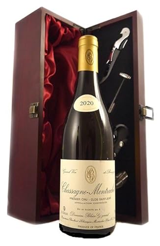 Chassagne Montrachet 1er Cru 'Clos Saint Jean' 2020 Domaine Blain Gagnard (White wine) in einer mit Seide ausgestatetten Geschenkbox, da zu 4 Weinaccessoires, 1 x 750ml von vintagewinegifts