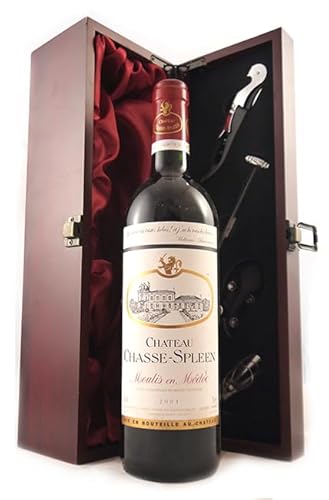 Chateau Chasse Spleen 2001 Haut Medoc (Red wine) in einer mit Seide ausgestatetten Geschenkbox, da zu 4 Weinaccessoires, 1 x 750ml von vintagewinegifts