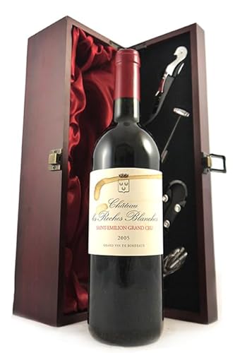 Chateau Les Roches Blanches 2005 Saint Emilion Grand Cru (Red wine) in einer mit Seide ausgestatetten Geschenkbox, da zu 4 Weinaccessoires, 1 x 750ml von vintagewinegifts