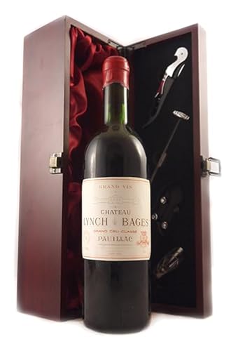 Chateau Lynch Bages 1966 Paulliac Grand Cru Classe (Red wine) in einer mit Seide ausgestatetten Geschenkbox, da zu 4 Weinaccessoires, 1 x 750ml von vintagewinegifts