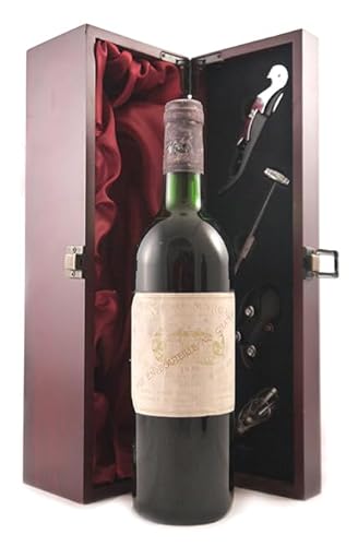 Chateau Margaux 1976 1er Grand Cru Classe Margaux (Red wine) in einer mit Seide ausgestatetten Geschenkbox, da zu 4 Weinaccessoires, 1 x 750ml von vintagewinegifts