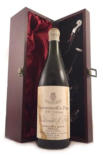 Chateauneuf du Pape 1957 (Red wine) in einer mit Seide ausgestatetten Geschenkbox, da zu 4 Weinaccessoires, 1 x 750ml von vintagewinegifts