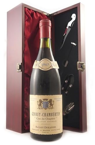 Gevrey Chambertin 'Clos du Chapitre' 1967 Bachey Deslandes (Red wine) in einer mit Seide ausgestatetten Geschenkbox, da zu 4 Weinaccessoires, 1 x 750ml von vintagewinegifts