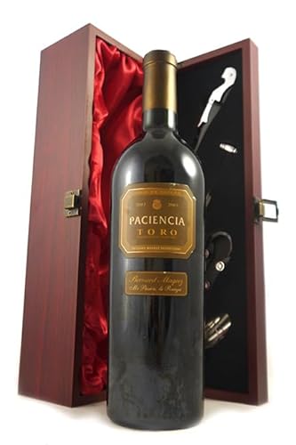 Paciencia Toro 2003 Bernard Magrez (Red wine) in einer mit Seide ausgestatetten Geschenkbox, da zu 4 Weinaccessoires, 1 x 750ml von vintagewinegifts