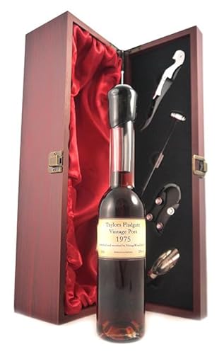 Taylor Fladgate Vintage Port 1975 (Decanted Selection) 20cls in einer mit Seide ausgestatetten Geschenkbox, da zu 4 Weinaccessoires, 1 x 200ml von vintagewinegifts