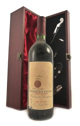 Warburn Estate Show Reserve Cabernet Sauvignon 1995 New South Wales (Red wine) in einer mit Seide ausgestatetten Geschenkbox, da zu 4 Weinaccessoires, 1 x 750ml von vintagewinegifts